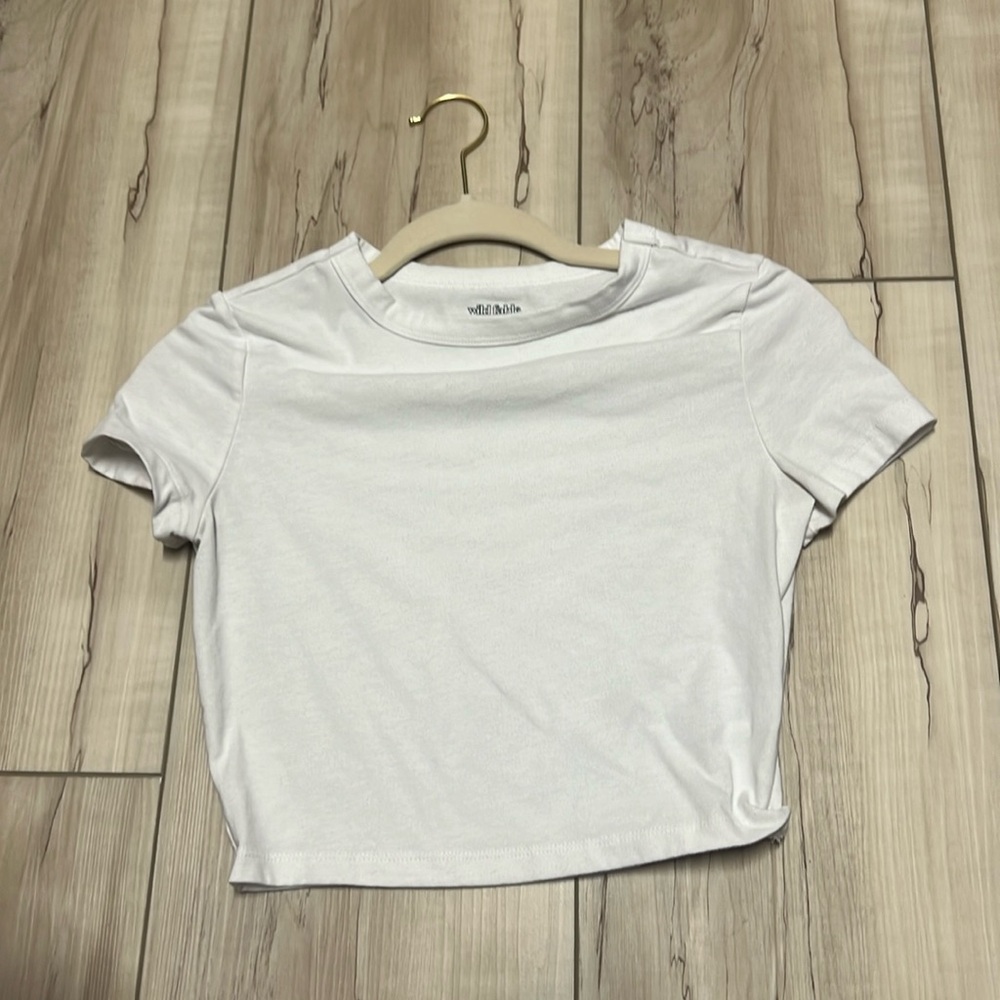 White crop top tee